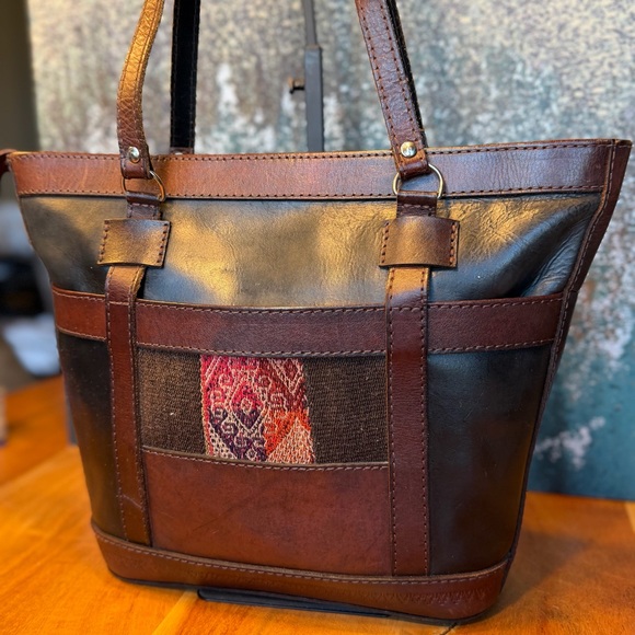 Inca Sun Handbags - Vintage Artisanal Inca Sun Leather Tote Bag Made in Bolivia